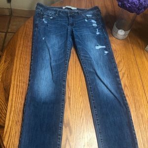 Abercrombie & Fitch distressed skinny jean4S